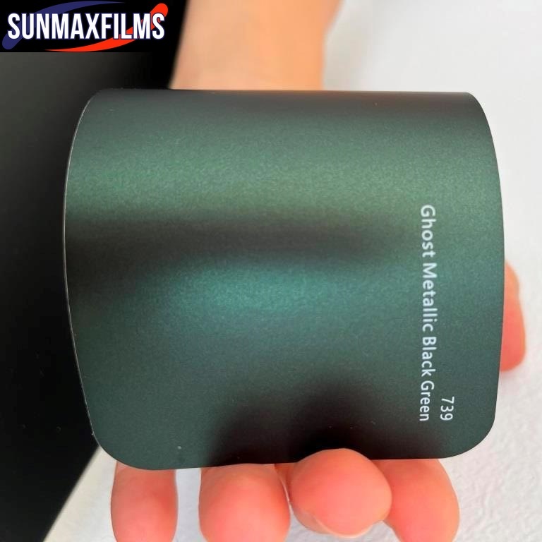 Плёнка Ghost Metallic Black Green — образец из каталога SunMax