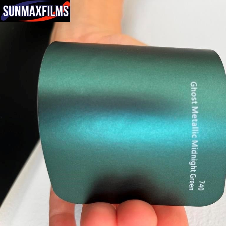 Плёнка Ghost Metallic Midnight Green — образец из каталога SunMax